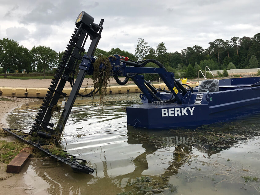 Berky Nereus am Ufer