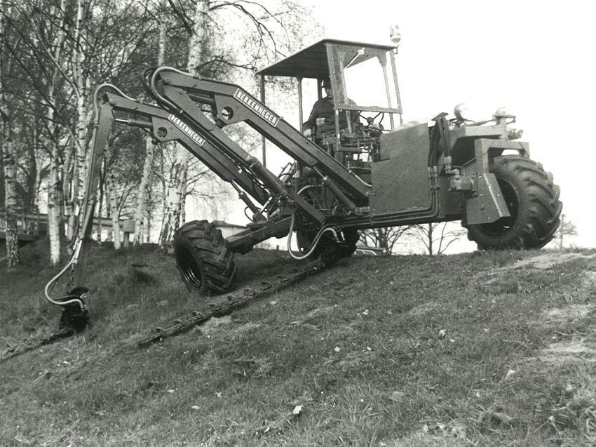 Historie Mähmaschine im Einsatz