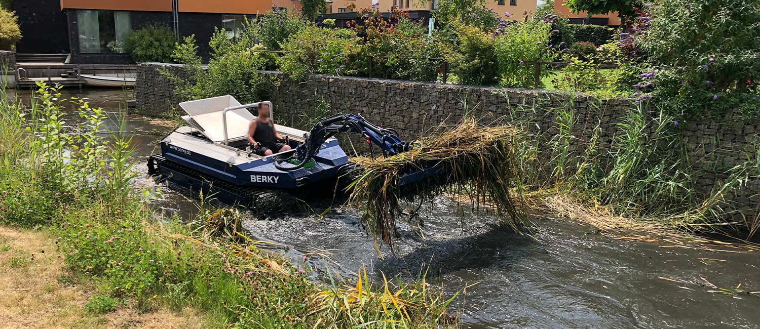 BERKY Mähboot mieten